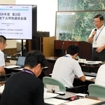 下水道管やガス管、電力ケーブルなどの点検状況を共有した「兵庫県地下占用物等連絡会議」＝神戸市中央区波止場町、兵庫国道事務所