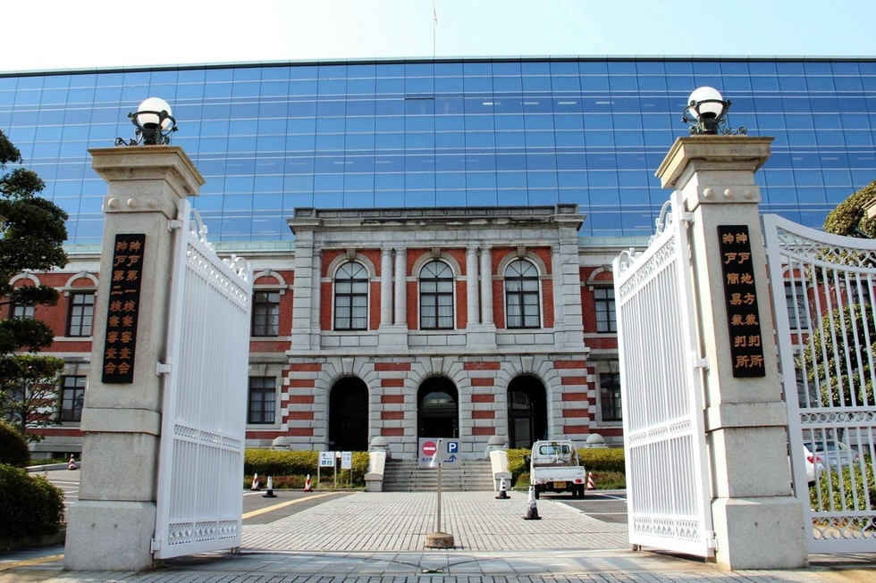 かっぱ寿司元店長の自死、遺族が提訴 過重労働とうつ病再発の経緯が浮き彫りに