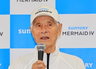 ８８歳での単独無寄港太平洋横断の計画を発表した海洋冒険家の堀江謙一さん＝８日午前、西宮市西宮浜４（撮影・小林良多）