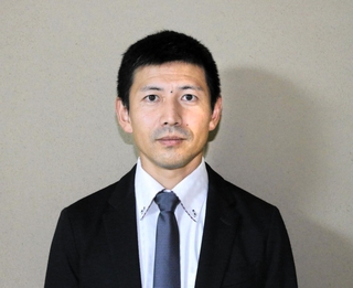 吉良佳晃氏