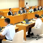 兵庫県の行財政運営について話し合われた県政改革審議会＝県庁