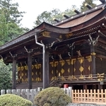 国の重要文化財に指定されている多田神社の本殿＝２０２０年３月、川西市多田院多田所町