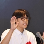自分の住む地域について発表し、最優秀賞を受けた三上智大さん＝神戸クリスタルタワー