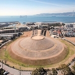 五色塚古墳（神戸市提供）
