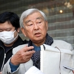 尼崎ＪＲ脱線事故の車両保存施設に関する説明会に参加した浅野弥三一さん＝２０２２年１１月、伊丹市中央６