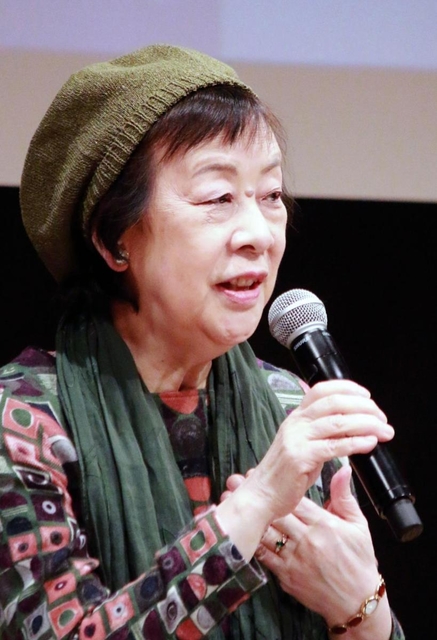 自作への思いを語る萩尾望都さん