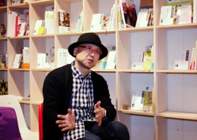 コミュニケーション・ディレクター佐藤尚之さん＝東京都渋谷区（撮影・今福寛子）