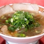 もっこすの看板メニュー「中華そば」（もっこす提供）
