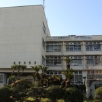 高砂市役所＝高砂市荒井町千鳥１