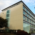 宍粟市役所＝宍粟市山崎町中広瀬