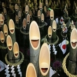 竹の切り口が笑顔に見える門松＝小野市垂井町（撮影・笠原次郎）