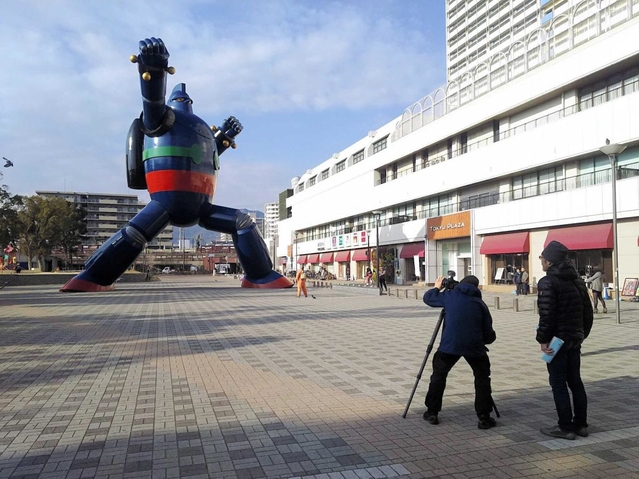 神戸市長田区の鉄人広場で行われた撮影（いまおかさん提供）