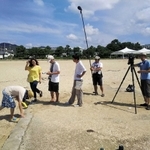 神戸市須磨区の須磨海浜公園で行われた映画の撮影（いまおかさん提供）