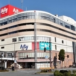 市民プラザが入る商業施設「アイティ」＝豊岡市大手町
