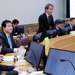 新型コロナウイルスによる肺炎について意見交換する有識者ら＝神戸市中央区下山手通５
