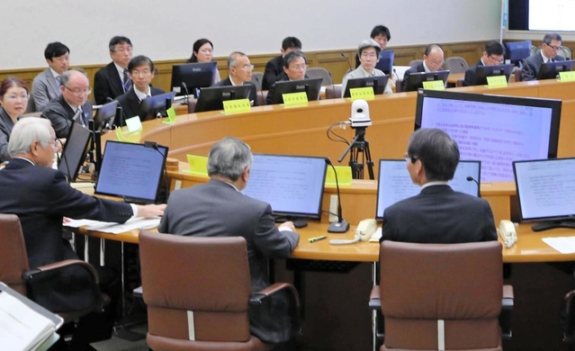 新型肺炎への対応を話し合う兵庫県の幹部ら＝２０日午前、県災害対策センター