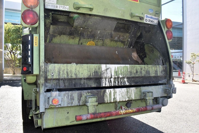 ゴミ 収集 車 歌