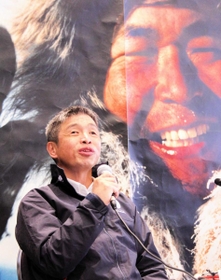 受賞の喜びを語る岩本光弘さん＝東京都千代田区