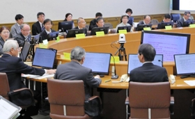 新型肺炎への対応を話し合う兵庫県の幹部ら＝２０日午前、県災害対策センター