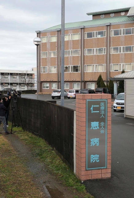 病棟に勤務する看護師が新型コロナウイルスに感染していたことが分かった仁恵病院＝８日午前、姫路市野里（撮影・小林良多）