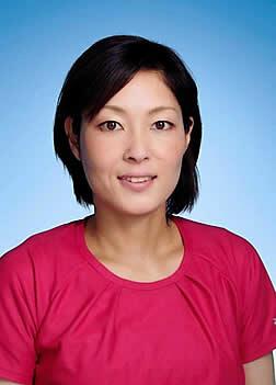 山口衛里さん