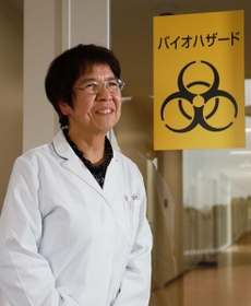 兵庫県立健康科学研究所感染症部長　秋山由美さん＝加古川市内（撮影・大森　武）