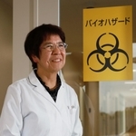 兵庫県立健康科学研究所感染症部長　秋山由美さん＝加古川市内（撮影・大森　武）