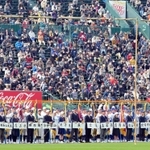 多くの観客の見守る中行われた昨年の開会式の用様子＝２０１９年３月２３日、甲子園球場