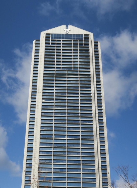 神戸市役所＝神戸市中央区
