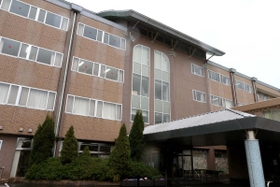 看護師や入院患者ら１４人の感染が確認された仁恵病院＝姫路市野里（撮影・小林良多）