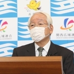 兵庫県の新型コロナ対策などについて話す井戸敏三知事＝１５日午後、兵庫県庁（撮影・辰巳直之）