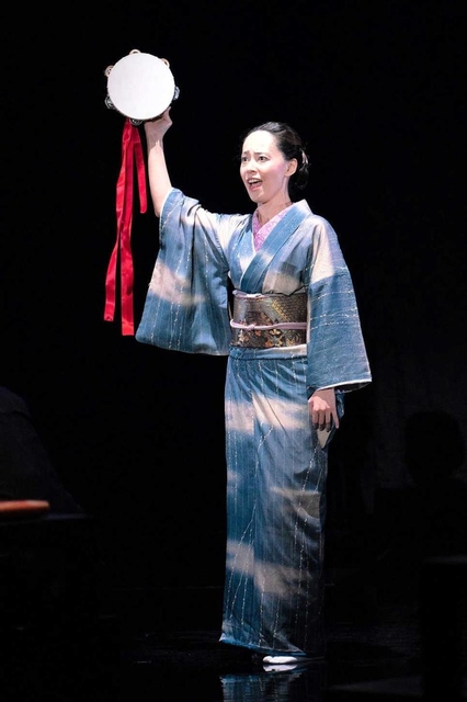 「ブルーストッキングの女たち」で松井須磨子を演じた森万紀