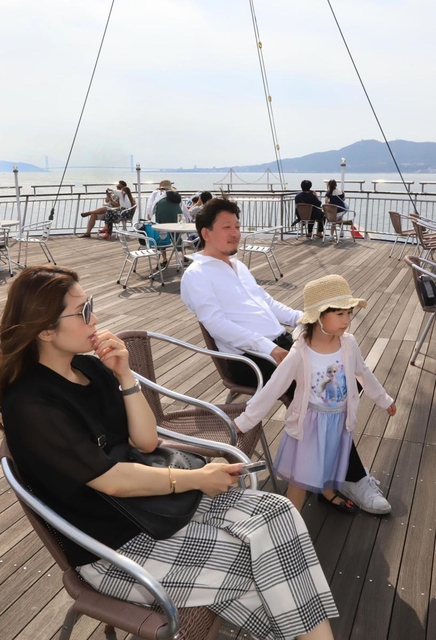 ３０日午後、神戸市沖の大阪湾