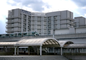 神戸市立医療センター中央市民病院＝神戸市中央区港島南町２