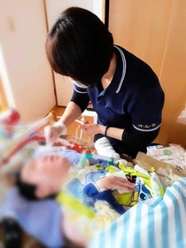 新型コロナの高い感染リスクの中、重度障害者の緊張の日々が続く＝神戸市内（提供、画像を一部加工しています）