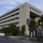 川西市役所＝川西市中央町