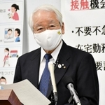 休業要請の解除基準などを説明する井戸敏三知事＝１１日午後、兵庫県庁