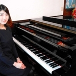 コンクールの中止が相次ぐ中、新たな目標としてオンライン大会を提案する木村アカネさん＝神戸市垂水区天ノ下町、ブレーメンのおんがく館