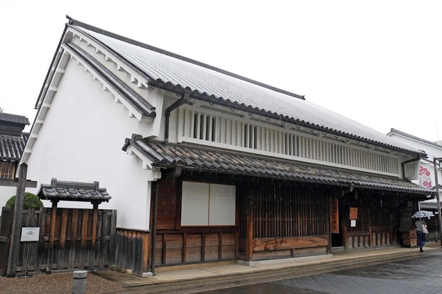 現存する日本最古の酒蔵「旧岡田家住宅・酒蔵」＝伊丹市宮ノ前２（撮影・風斗雅博）