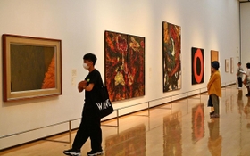 開館５０周年記念の特別展「超・名品展」の会場＝神戸市中央区脇浜海岸通１、兵庫県立美術館（撮影・秋山亮太）