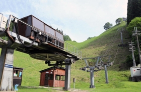 温暖化による雪不足に直面し、運営者が撤退を申し入れたばんしゅう戸倉スノーパーク＝宍粟市波賀町戸倉