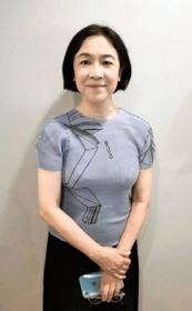 最高賞に選ばれた山崎祐子さん（琉球新報社提供）