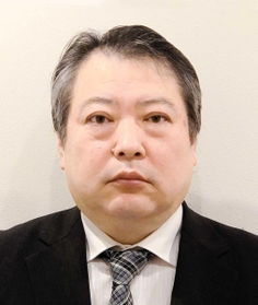恩田馨氏