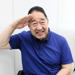 鉄道動画の発信を始めた羽川英樹さん＝神戸新聞社