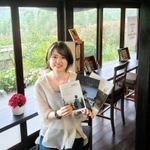 移住先の淡路島で暮らす幸せを語る藤本沙紀さん。「コロナは自分なりの幸せと向き合うチャンス」と語る＝洲本市