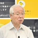 「感染症等対策室」の設置について説明する兵庫県の井戸敏三知事＝２６日午後、兵庫県庁