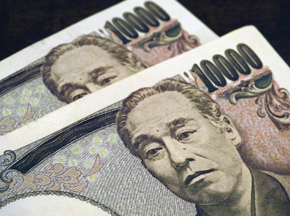 神戸新聞next 総合 夙川高同窓会トラブル 会費の口座凍結 奨学金などストップ