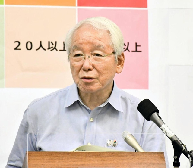 ５期目の最後の１年について抱負を語る井戸敏三知事＝兵庫県庁（撮影・藤井伸哉）