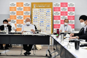 関西広域連合が開いた「新型コロナウイルス感染症対策本部会議」＝２２日午前、大阪市北区