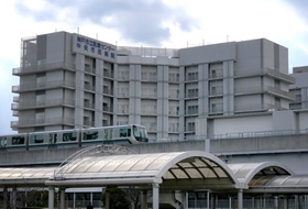 神戸市立医療センター中央市民病院＝神戸市中央区港島南町２